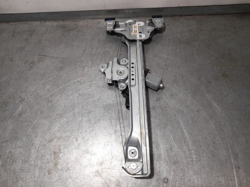 Recambio de elevalunas trasero izquierdo para opel mokka excellence referencia OEM IAM 98820SUV20  ELECTRICO