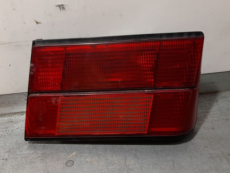 Recambio de piloto trasero izquierdo para bmw serie 5 berlina (e34) 525tds referencia OEM IAM 63211384011  INTERIOR