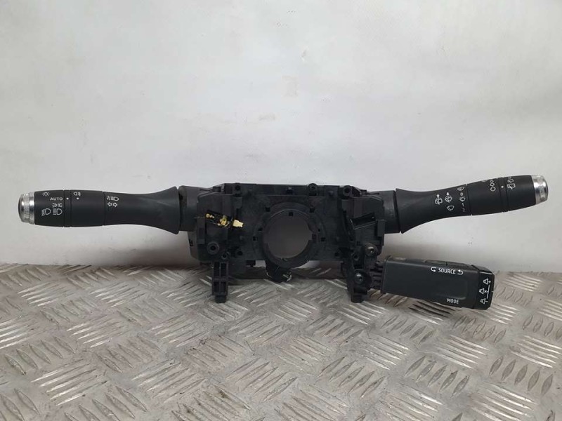 Recambio de mando luces y limpia para renault clio v zen referencia OEM IAM 255672748R 1050788501 LK