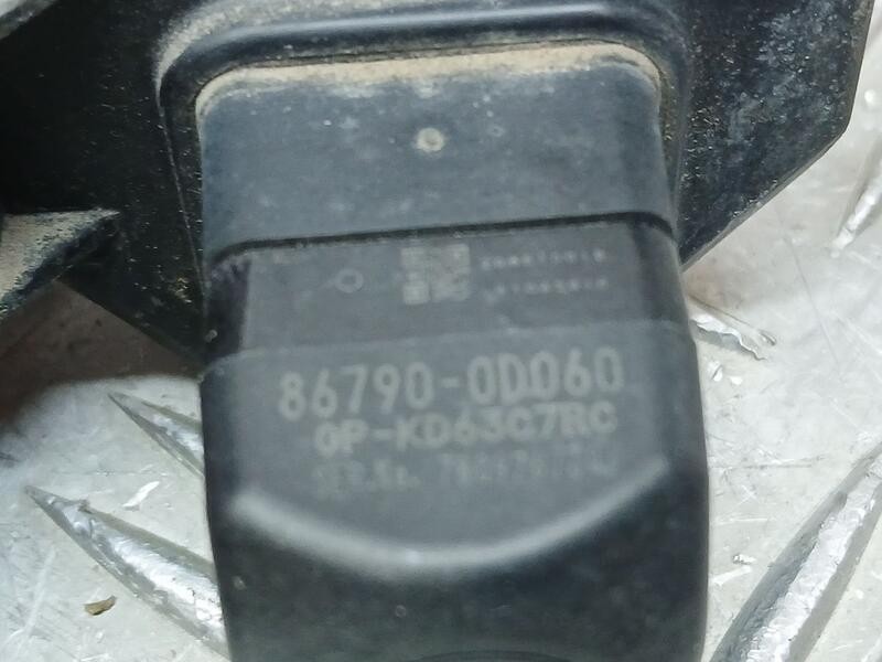 Recambio de camara vision trasera para toyota yaris active referencia OEM IAM 867900D060  KD6307RC