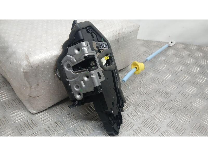 Recambio de cerradura puerta delantera izquierda para bmw serie 1 lim. (f40) 118i m sport referencia OEM IAM 7956435 ELECTRICO A