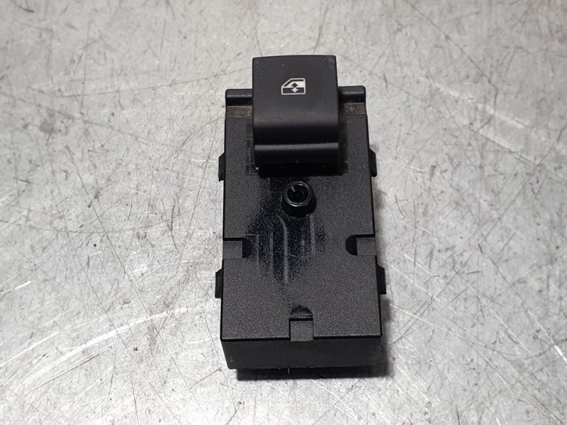 Recambio de mando elevalunas trasero izquierdo para opel mokka excellence referencia OEM IAM 13301888 211410 