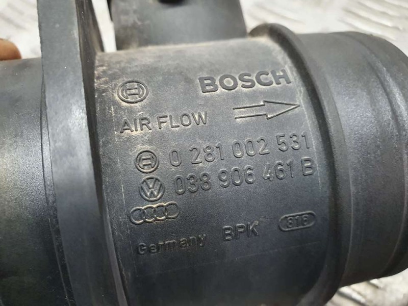 Recambio de caudalimetro para volkswagen golf v berlina (1k1) trendline referencia OEM IAM 038906461B 0281002531 BOSCH