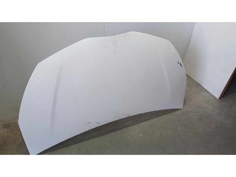 Recambio de capot para toyota yaris active referencia OEM IAM 533010D130 TOCADO 