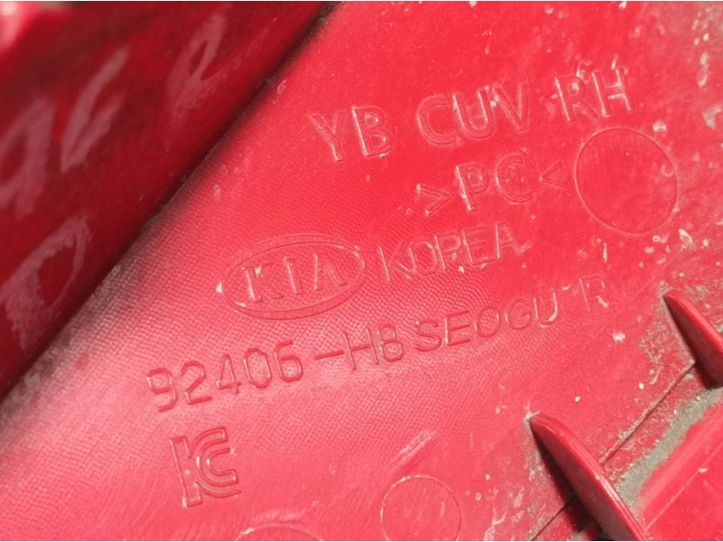 Recambio de piloto trasero derecho paragolpes para kia stonic (ybcuv) tech referencia OEM IAM 92406H8SE  