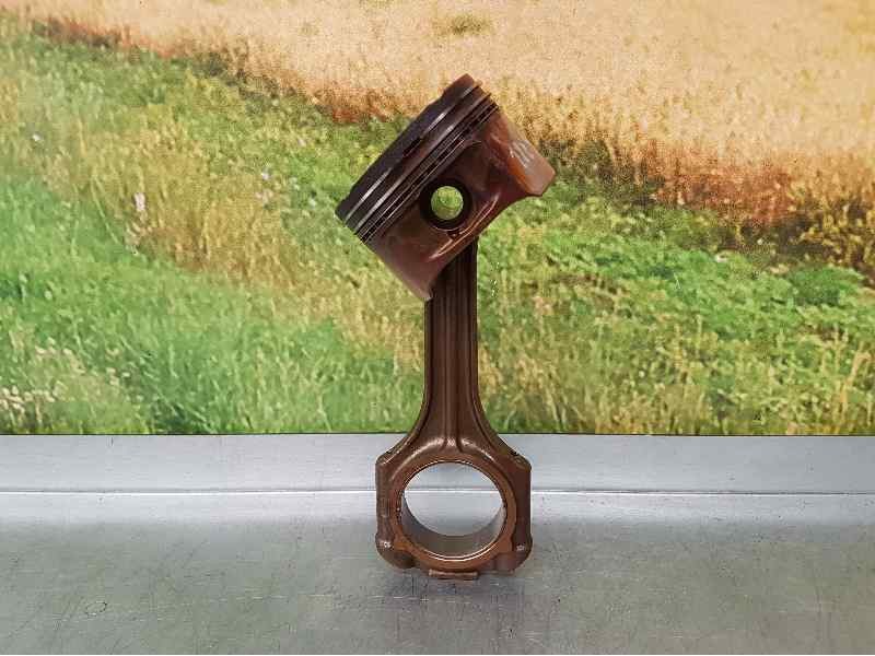 Recambio de biela para mercedes-benz clase c (w202) berlina 2.4 v6 18v cat referencia OEM IAM   C/ PISTON