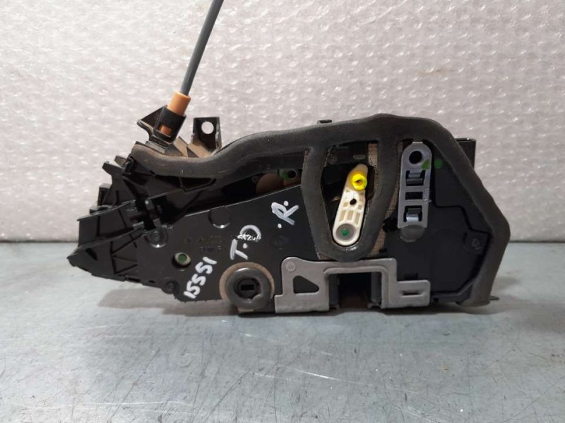 Recambio de cerradura puerta trasera derecha para bmw serie 1 lim. (f40) 118i m sport referencia OEM IAM 795614405  5 PINES