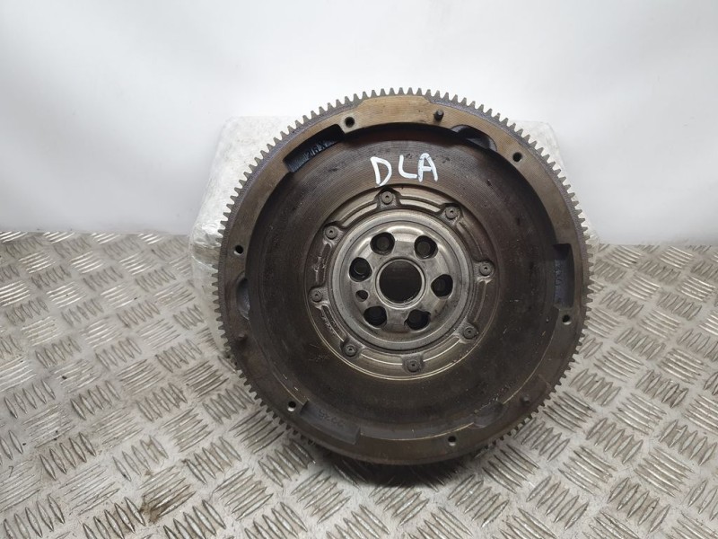 Recambio de volante bimasa para volkswagen t-roc 1.0 tsi referencia OEM IAM 05C105266  