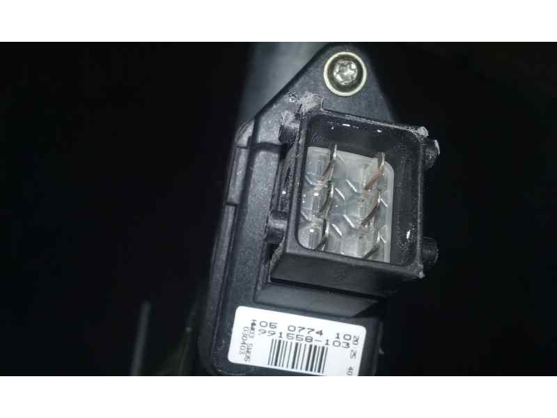 Recambio de elevalunas delantero derecho para toyota corolla (e12) 1.6 linea sol berlina 3/5 referencia OEM IAM  6 PINS ELECTRIC