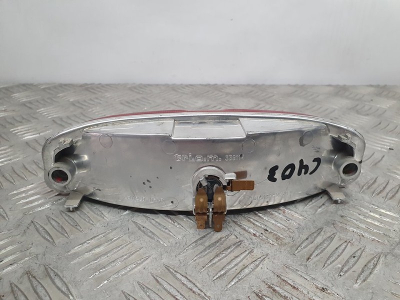 Recambio de piloto trasero central para piaggio (vespa) typhoon (tph) 50 50 referencia OEM IAM 338114  