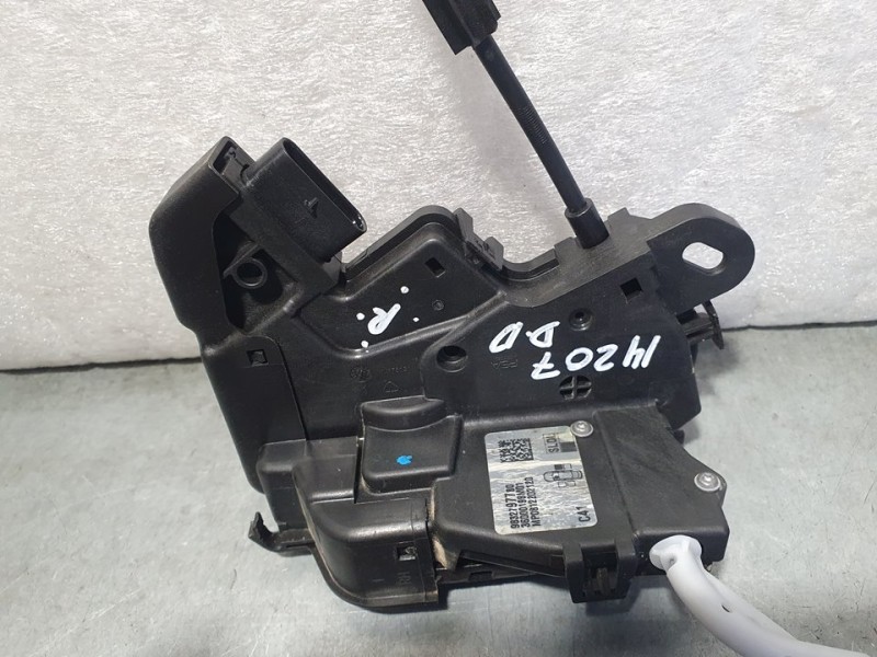 Recambio de cerradura puerta delantera derecha para citroën c4 1.2 12v e-thp pure tech referencia OEM IAM 9832797780 36000198M01