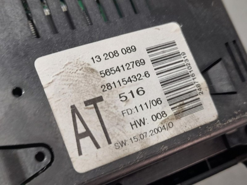 Recambio de pantalla multifuncion para opel zafira b cosmo referencia OEM IAM 565412769  