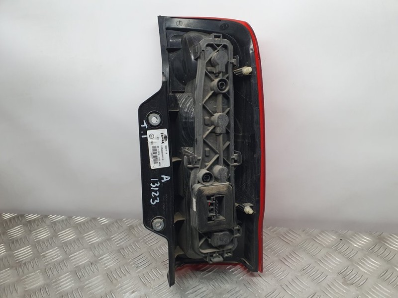 Recambio de piloto trasero izquierdo para citroën nemo nivel b referencia OEM IAM 01353206080E 13201F 