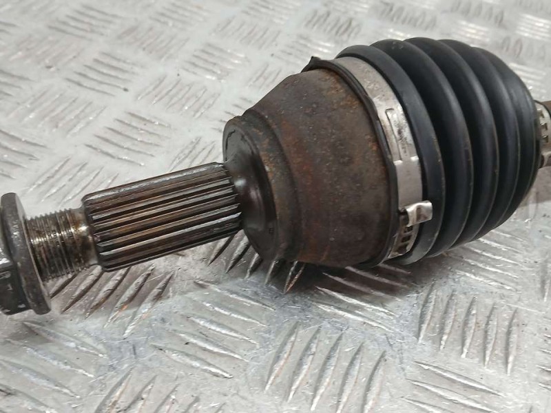 Recambio de transmision delantera izquierda para ford fiesta (cb1) trend referencia OEM IAM 8V513B437AAA  