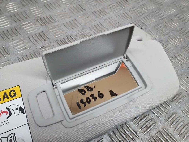 Recambio de parasol derecho para renault clio v zen referencia OEM IAM 964002583R  