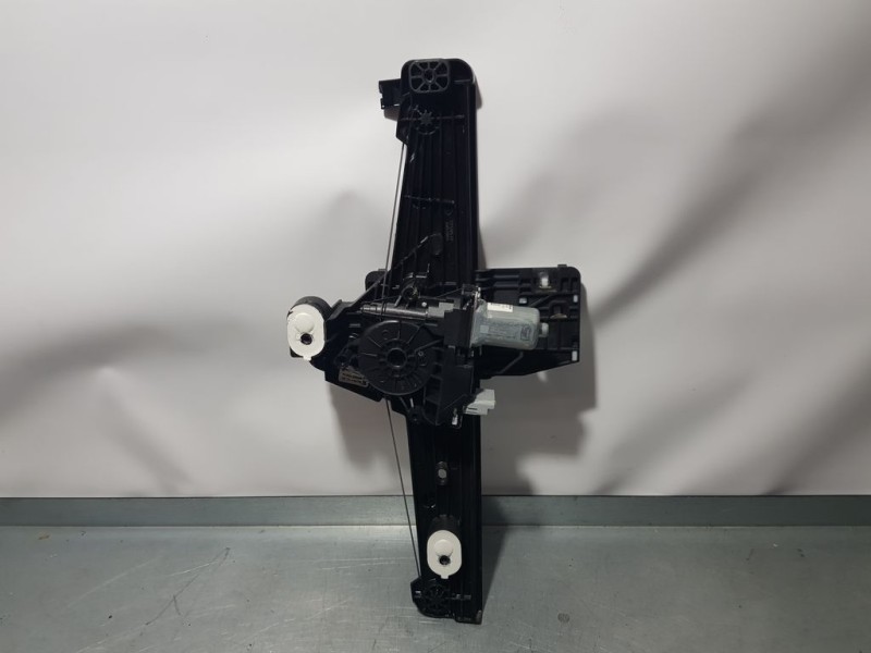Recambio de elevalunas trasero derecho para peugeot 208 (p2) allure referencia OEM IAM 9829045580  ELECTRICO 6 PINS