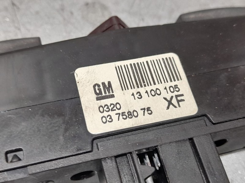 Recambio de warning para opel zafira b cosmo referencia OEM IAM 13100105  03758075XF
