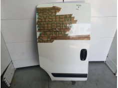 PUERTA LATERAL CORREDERA DERECHA 1686621380 TOCADA