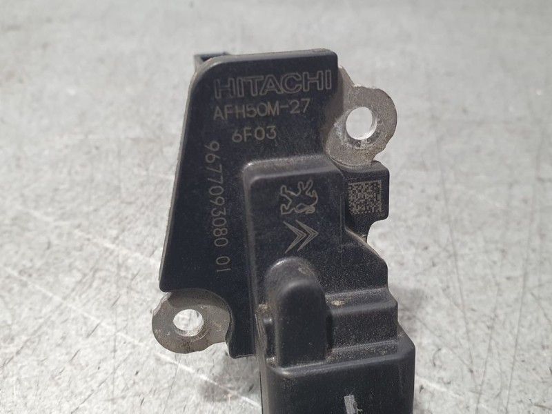Recambio de caudalimetro para peugeot 208 access referencia OEM IAM 9677093080 AFH50M27 HITACHI