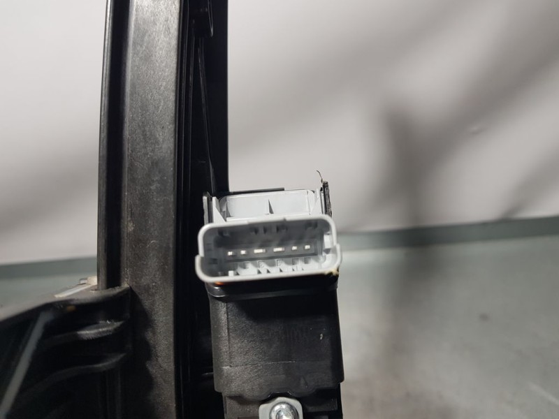 Recambio de elevalunas trasero derecho para peugeot 208 (p2) allure referencia OEM IAM 9829045580  ELECTRICO 6 PINS
