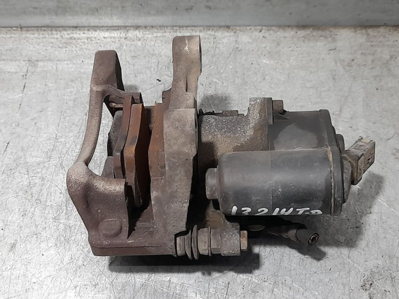 Recambio de pinza freno trasera derecha para volkswagen passat lim. (362) highline bluemotion referencia OEM IAM 5N0615404  