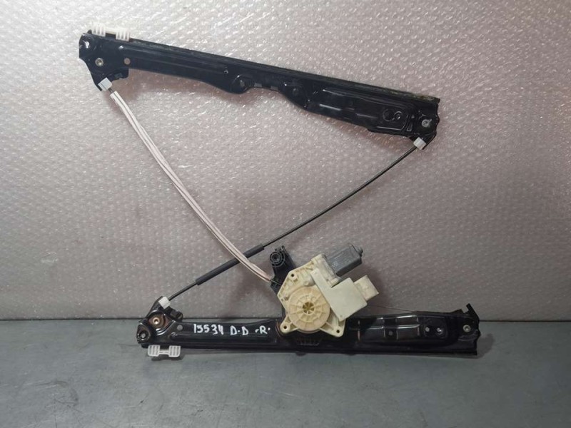 Recambio de elevalunas delantero derecho para peugeot 308 style referencia OEM IAM 9826079480  ELECTRICO 6 PINES