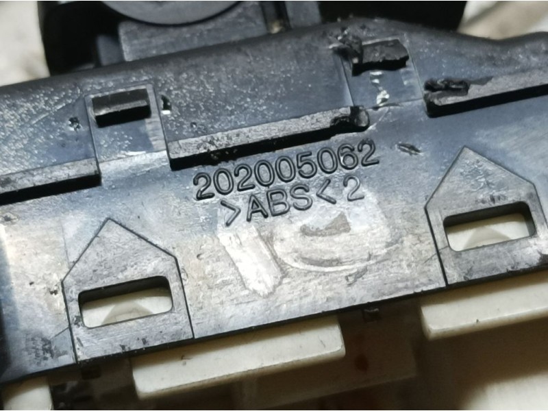 Recambio de mando elevalunas delantero izquierdo para chevrolet aveo ls referencia OEM IAM 202005062  