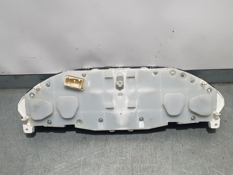 Recambio de cuadro instrumentos para peugeot 208 access referencia OEM IAM 9813848980  