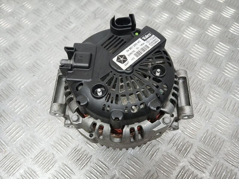 Recambio de alternador para jeep gr. cherokee (wh) laredo referencia OEM IAM 04801250AC VALEO TG17C028 2542989C