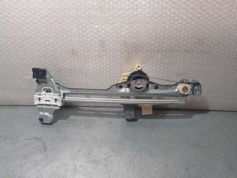 Recambio de elevalunas trasero derecho para peugeot 308 style referencia OEM IAM 9826080380  ELECTRICO 6 PINES