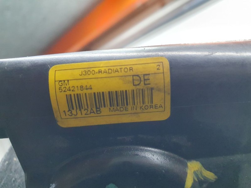 Recambio de radiador agua para chevrolet cruze lt referencia OEM IAM 52421844  GM PATA ROTA