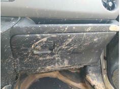 Recambio de guantera para toyota yaris active referencia OEM IAM 556070D050  