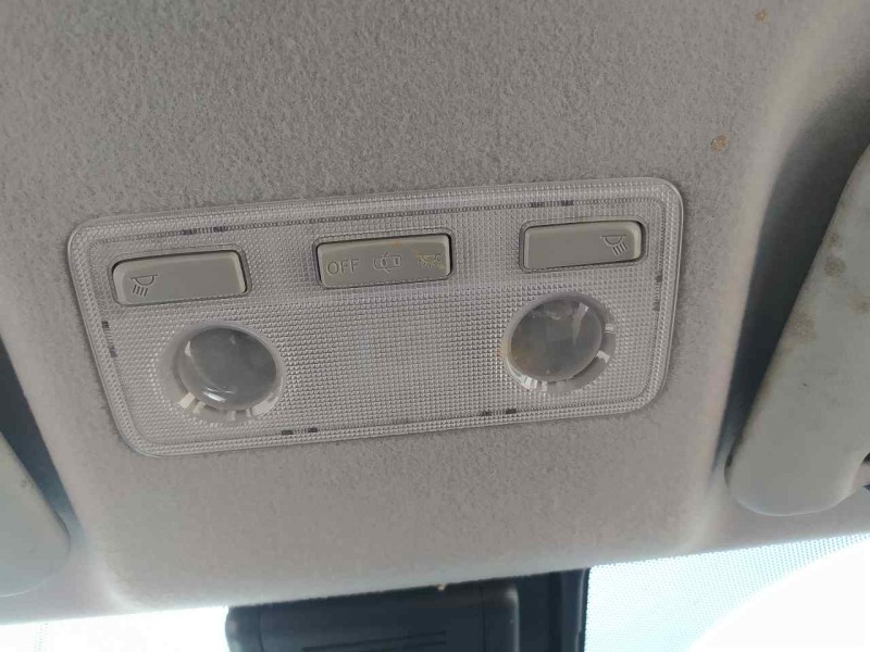 Recambio de luz interior para toyota yaris active referencia OEM IAM 812600D070B0  