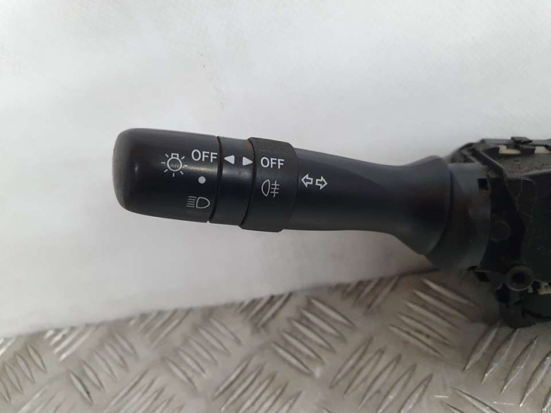 Recambio de mando luces y limpia para toyota aygo (kgb/wnb) blue referencia OEM IAM 17F001  