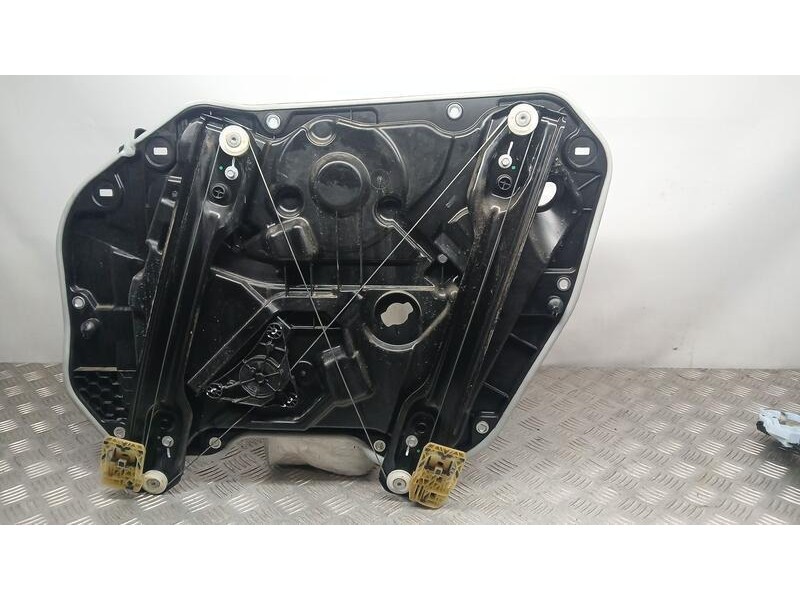 Recambio de elevalunas delantero izquierdo para bmw serie 1 lim. (f40) 118i m sport referencia OEM IAM 5A02FB102 ELECTRICO 6 PIN