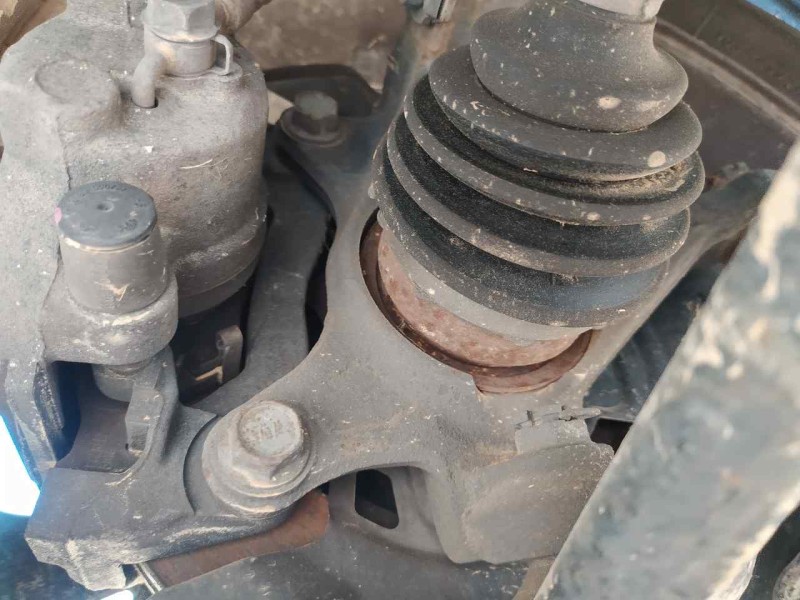 Recambio de mangueta delantera derecha para toyota yaris active referencia OEM IAM 432110D230  