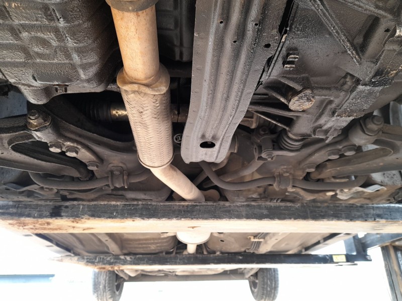 Recambio de puente delantero para nissan primera (p11) 2.0 td referencia OEM IAM 544002F210  