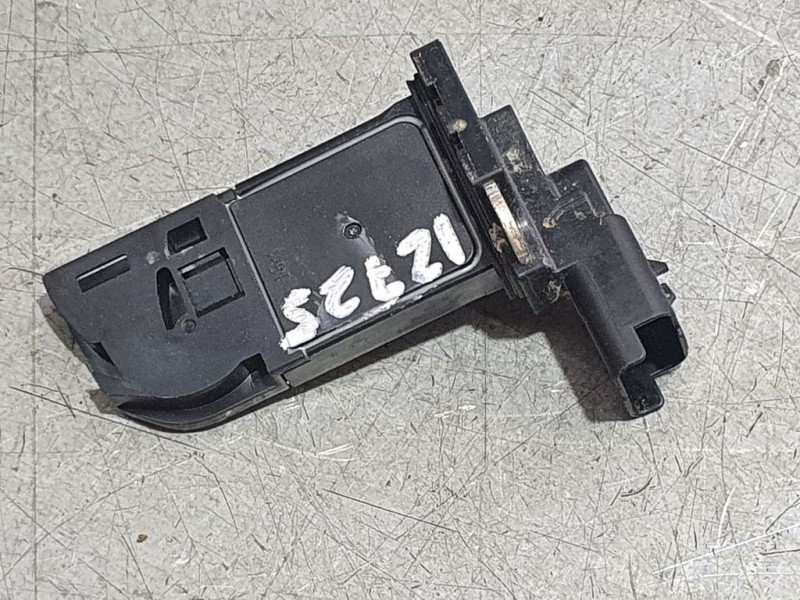 Recambio de caudalimetro para peugeot rifter active standard referencia OEM IAM 9677093080 AFH50M27 HITACHI