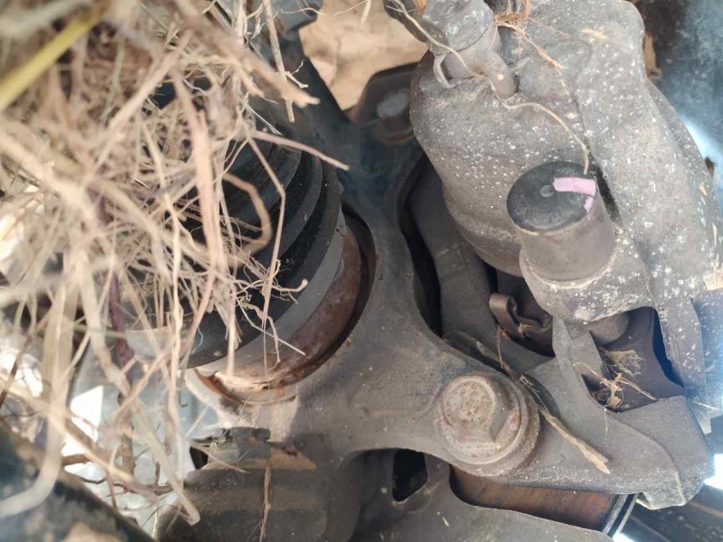 Recambio de mangueta delantera izquierda para toyota yaris active referencia OEM IAM 432120D230  