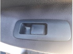 MANDO ELEVALUNAS TRASERO DERECHO 25411JD000 