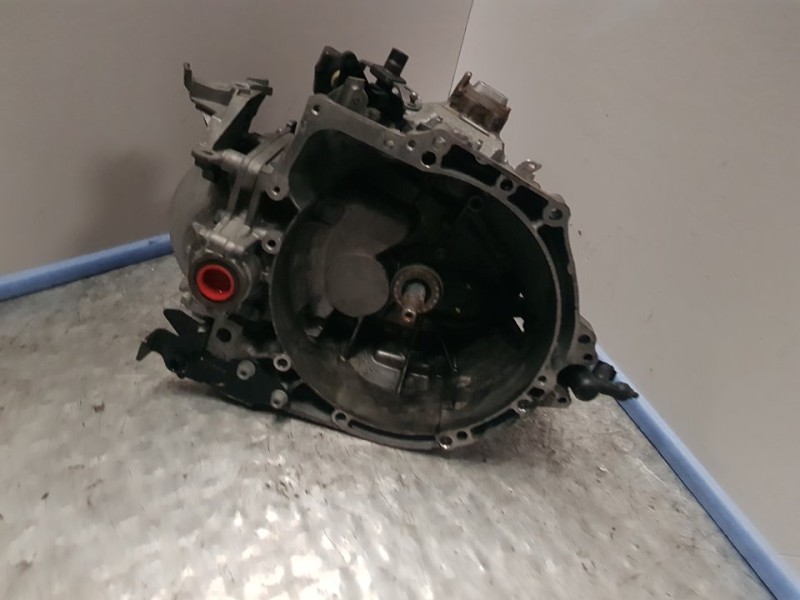 Recambio de caja cambios para peugeot 5008 active referencia OEM IAM 20MB59 0879454 6VELOCIDADES