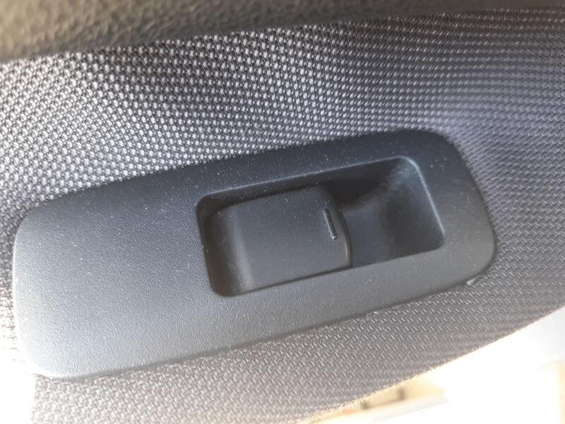 Recambio de mando elevalunas trasero izquierdo para nissan qashqai i (j10, nj10) 2.0 a las 4 ruedas referencia OEM IAM 25411JD00