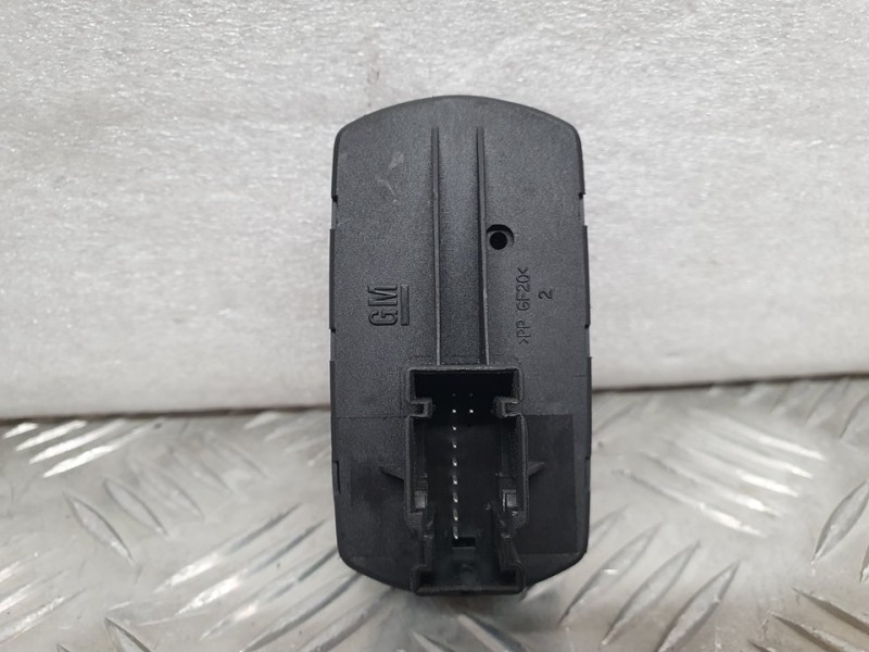 Recambio de mando elevalunas delantero izquierdo para opel corsa d catch me referencia OEM IAM 13258521AA 315625731 