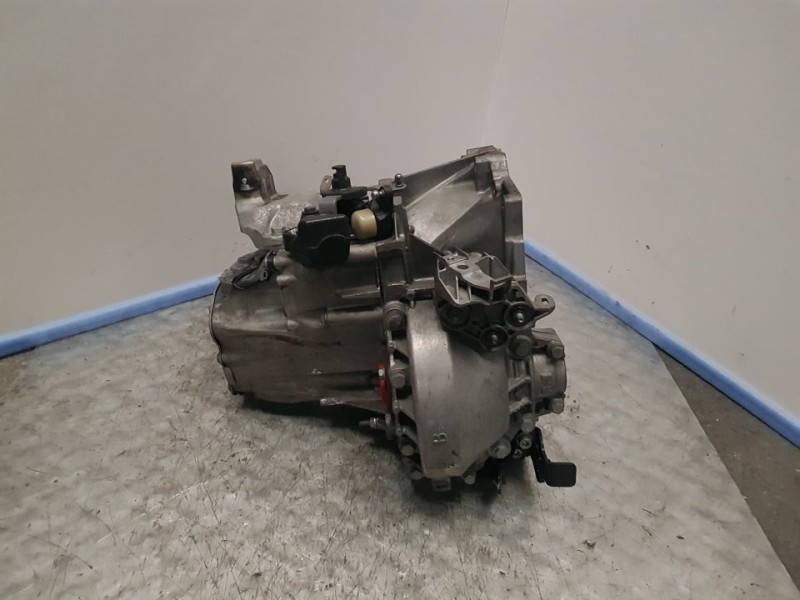 Recambio de caja cambios para peugeot 5008 active referencia OEM IAM 20MB59 0879454 6VELOCIDADES