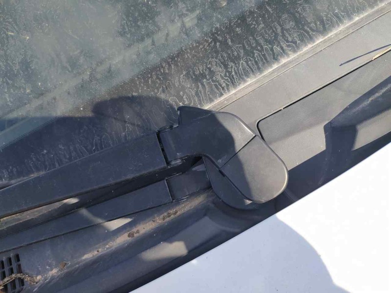 Recambio de motor limpia delantero para toyota yaris active referencia OEM IAM 851100D191  