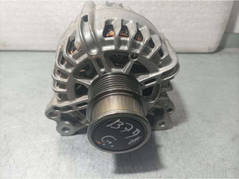 Recambio de alternador para seat ateca (kh7) style referencia OEM IAM 04E903015 2715542C VALEO
