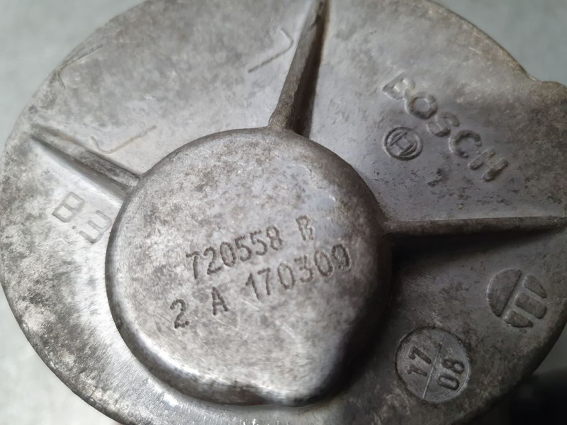 Recambio de depresor freno / bomba vacio para renault megane ii familiar 1.9 dci diesel referencia OEM IAM 720558B  BOSCH