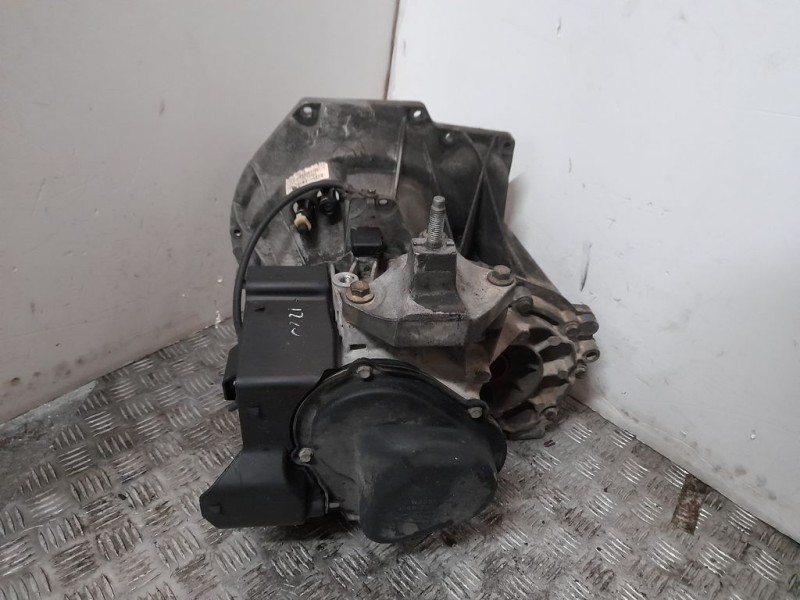 Recambio de caja cambios para ford fiesta (cbk) trend referencia OEM IAM 2N1R7002EB 141003 5VELOCIDADES