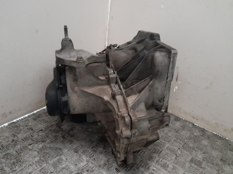 Recambio de caja cambios para ford fiesta (cbk) trend referencia OEM IAM 2N1R7002EB 141003 5VELOCIDADES