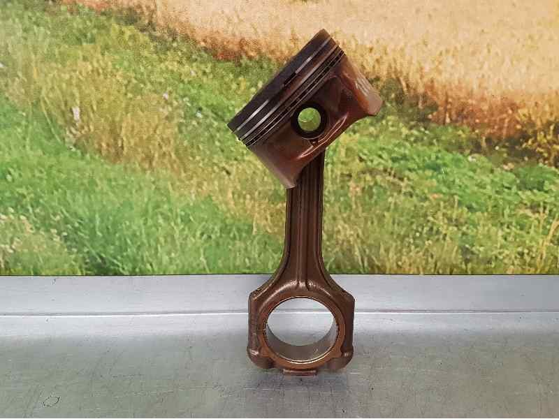 Recambio de biela para mercedes-benz clase c (w202) berlina 2.4 v6 18v cat referencia OEM IAM   C/ PISTON